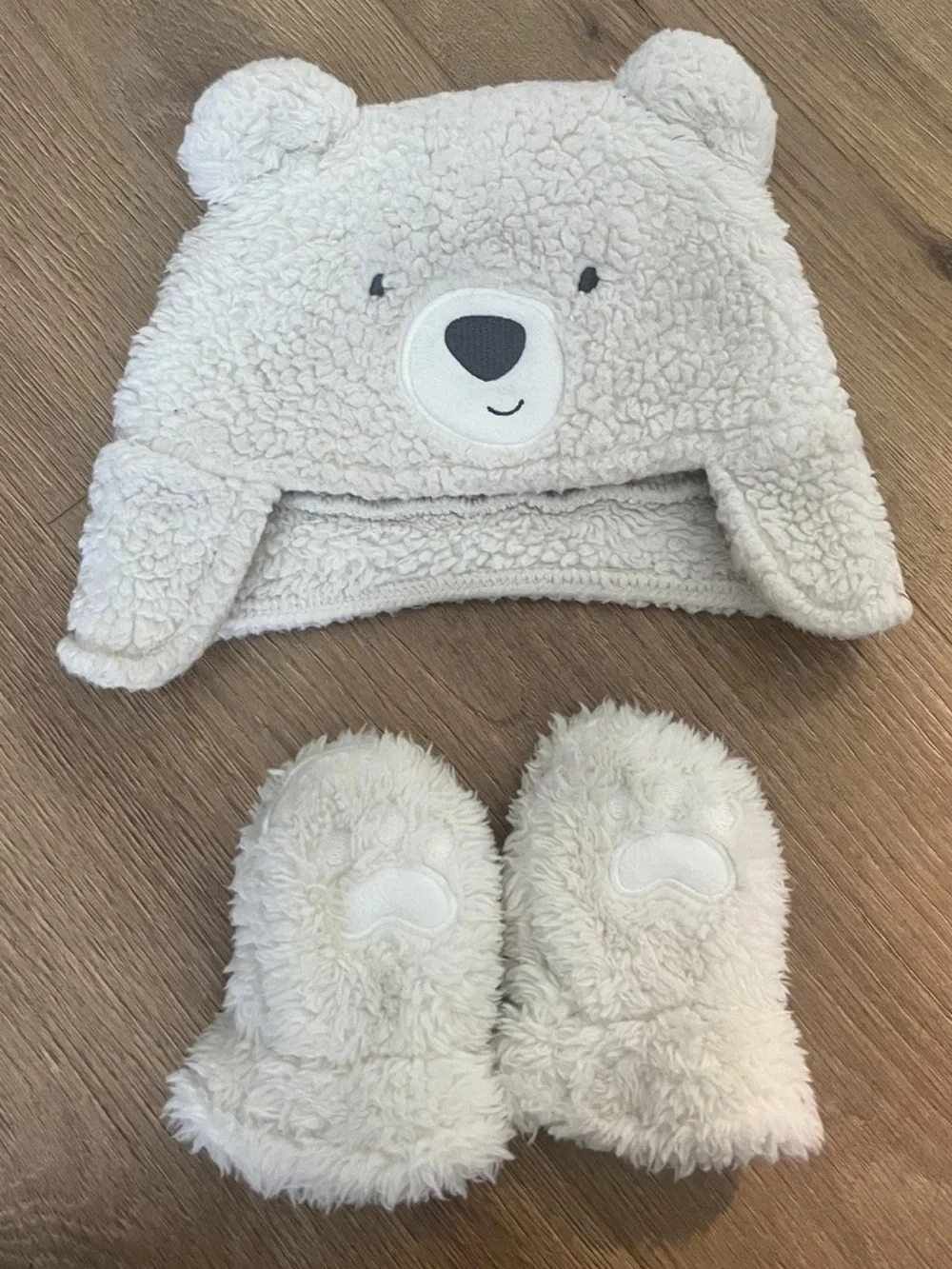 Carter's Plush Bear Hat and Mittens Set - Cream